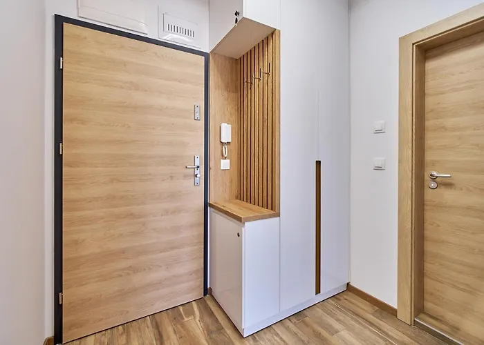 Marina Azur- 100m From The & Spa! Luxury Apartment! Lejlighed