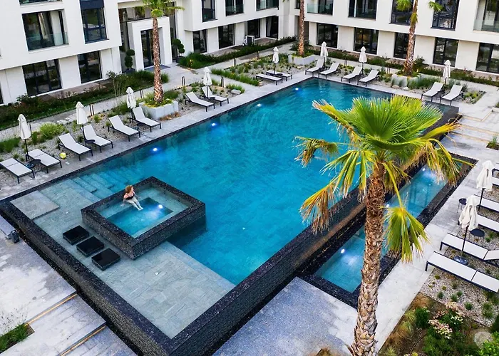 Marina Azur- 100m From The & Spa! Luxury Apartment! Lejlighed Sankt Konstantin & Helena