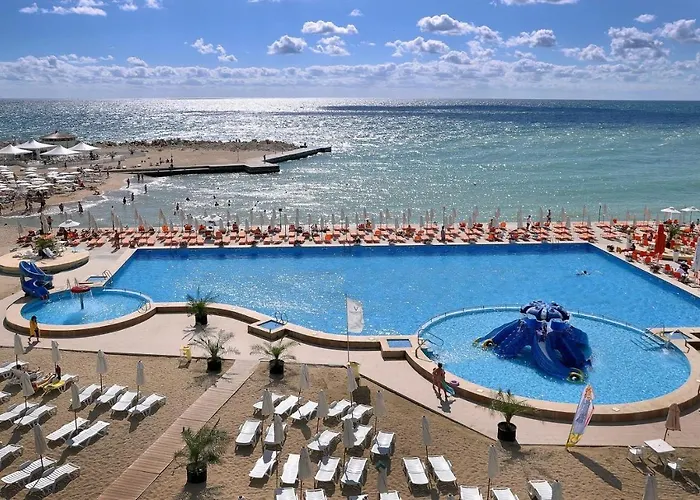 Marina Azur- 100m From The & Spa! Luxury Apartment! Lejlighed