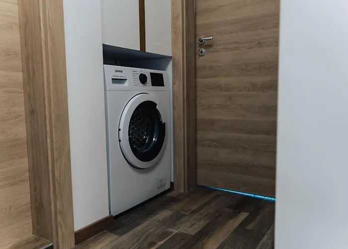 Marina Azur- 100m From The & Spa! Luxury Apartment! Lejlighed