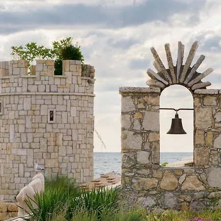 Marina Azur- 100m From The & Spa! Luxury Apartment! *