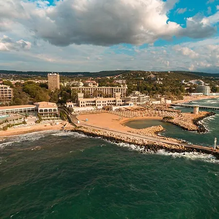 Marina Azur- 100m From The & Spa! Luxury Apartment! Appartement St Constantin et Helena